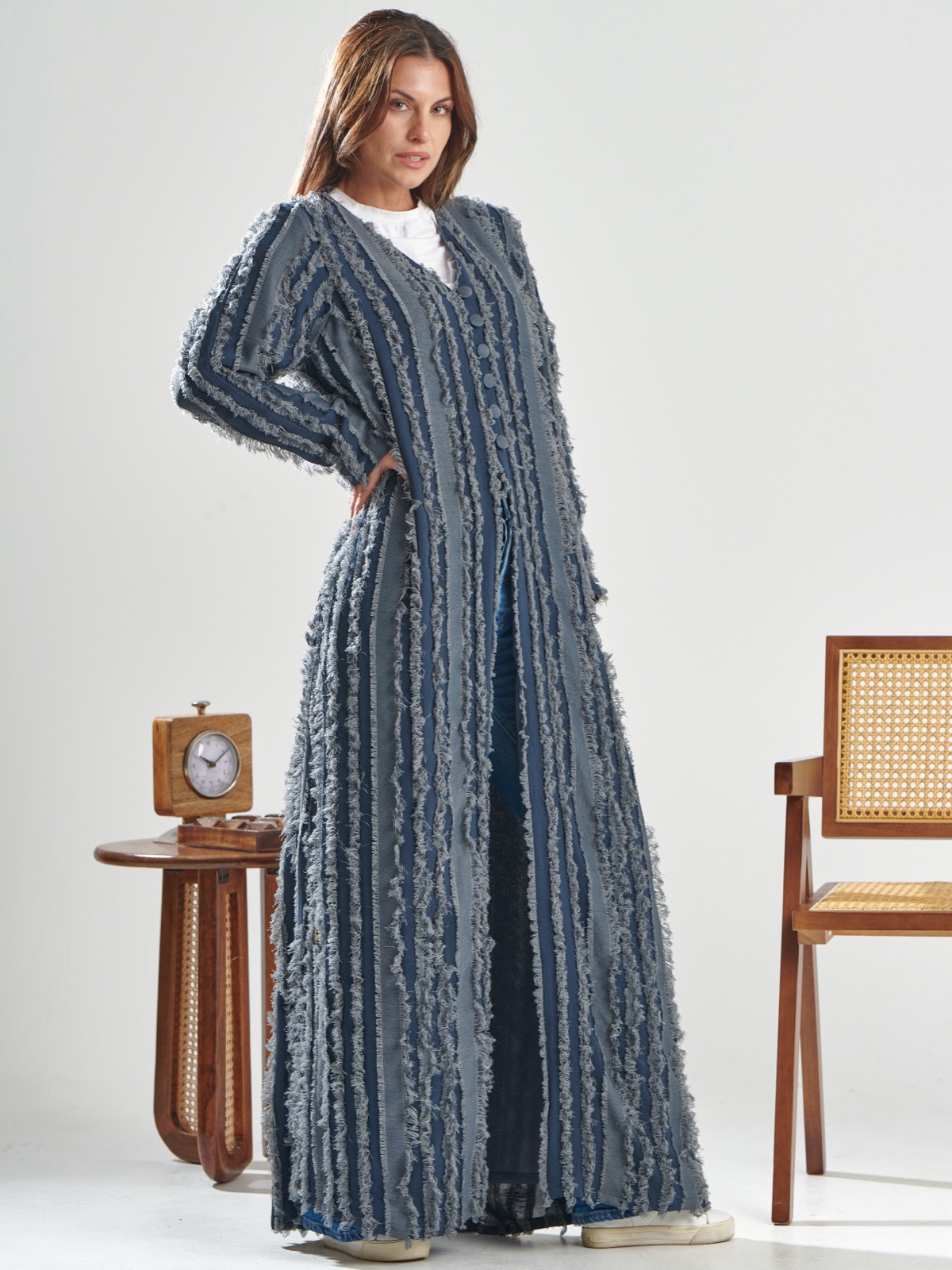 TRENDYPALACE - Alternate View - Mnsaj