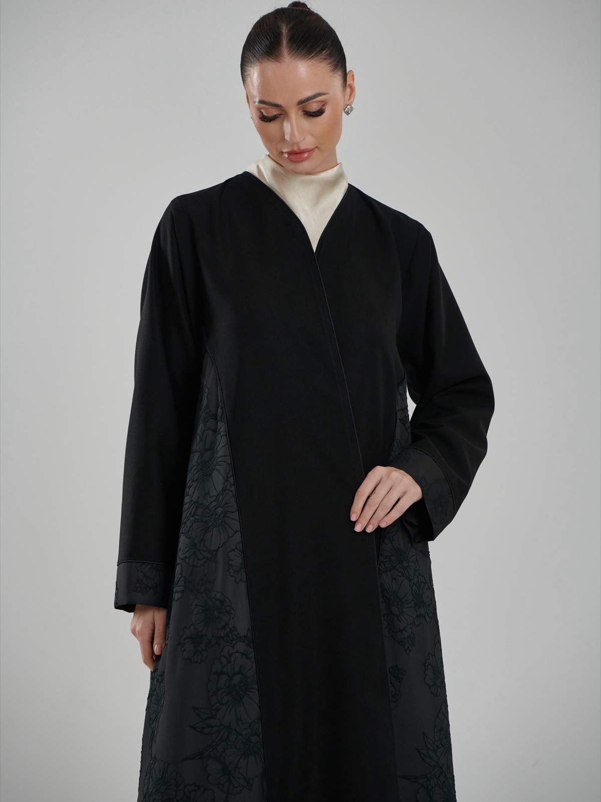 TAILORED.BYREEM - Image 5 - Mnsaj