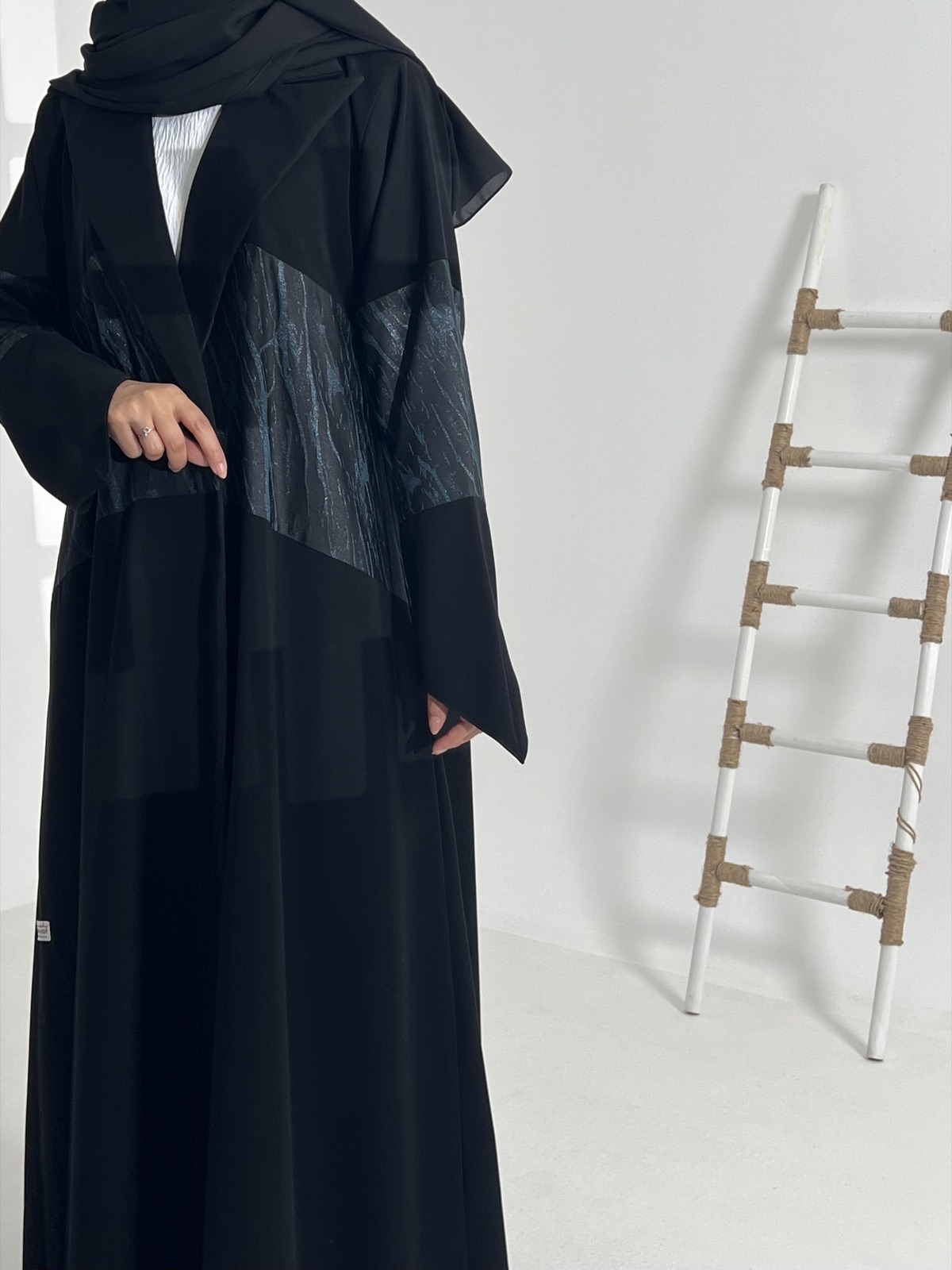 BANYAH.ABAYA - Alternate View - Mnsaj