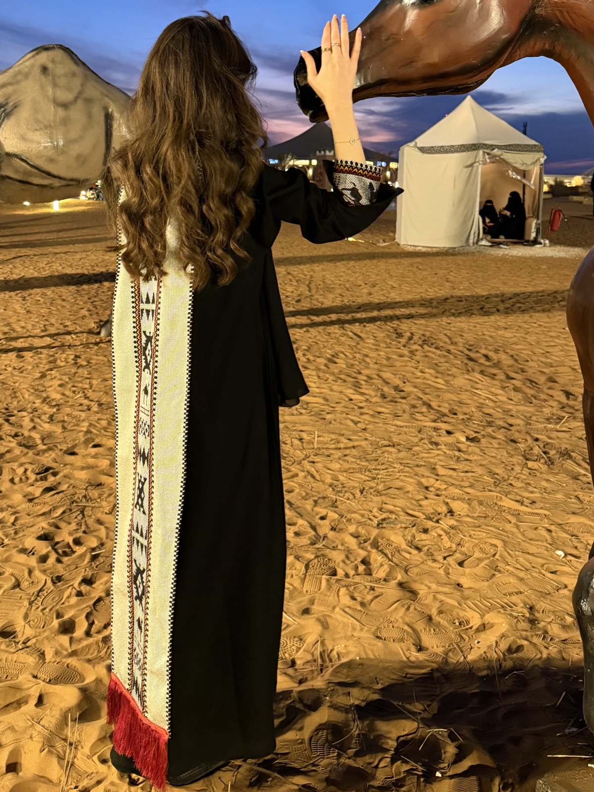 ORAS.ABAYA - Image 3 - Mnsaj