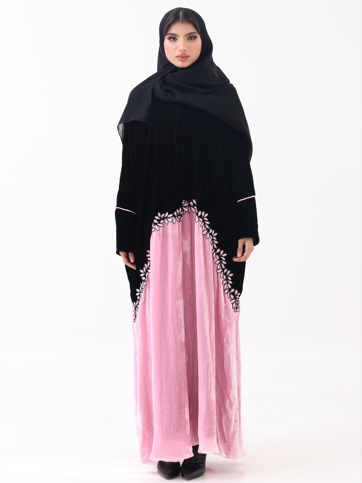 LABAYA.A - Alternate View - Mnsaj