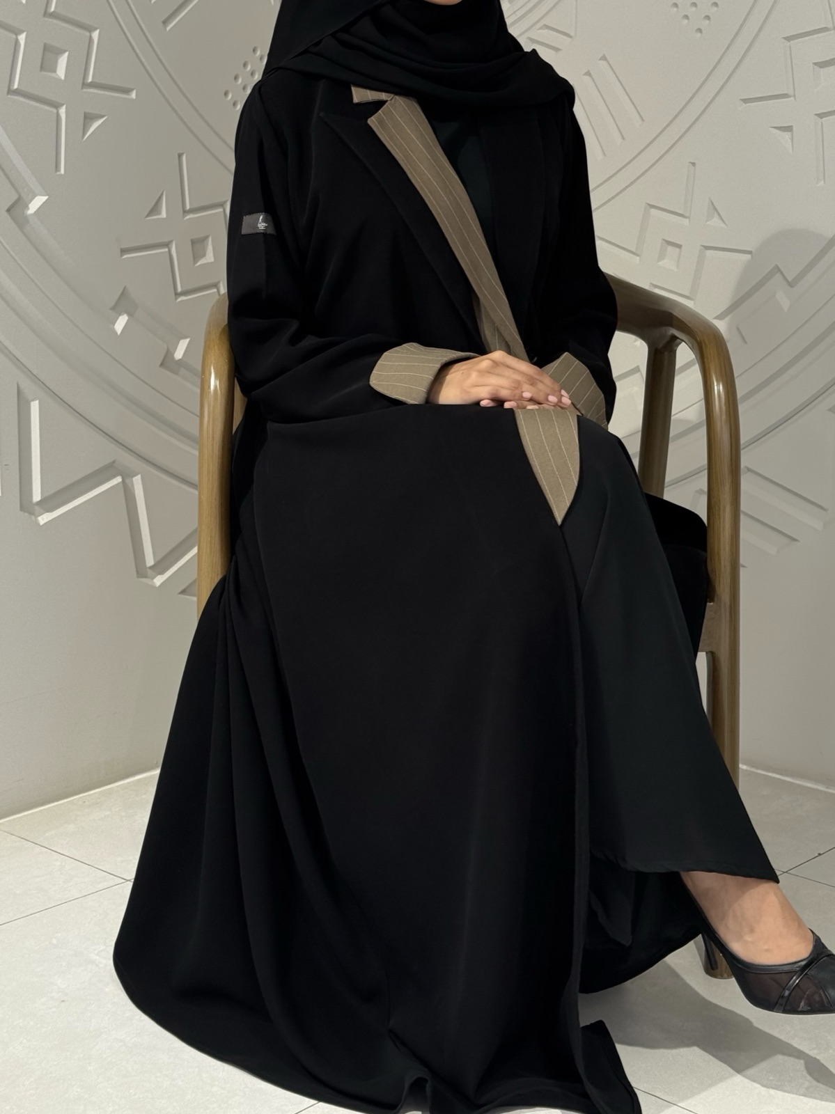 LIAN.ABAYA - Image 3 - Mnsaj