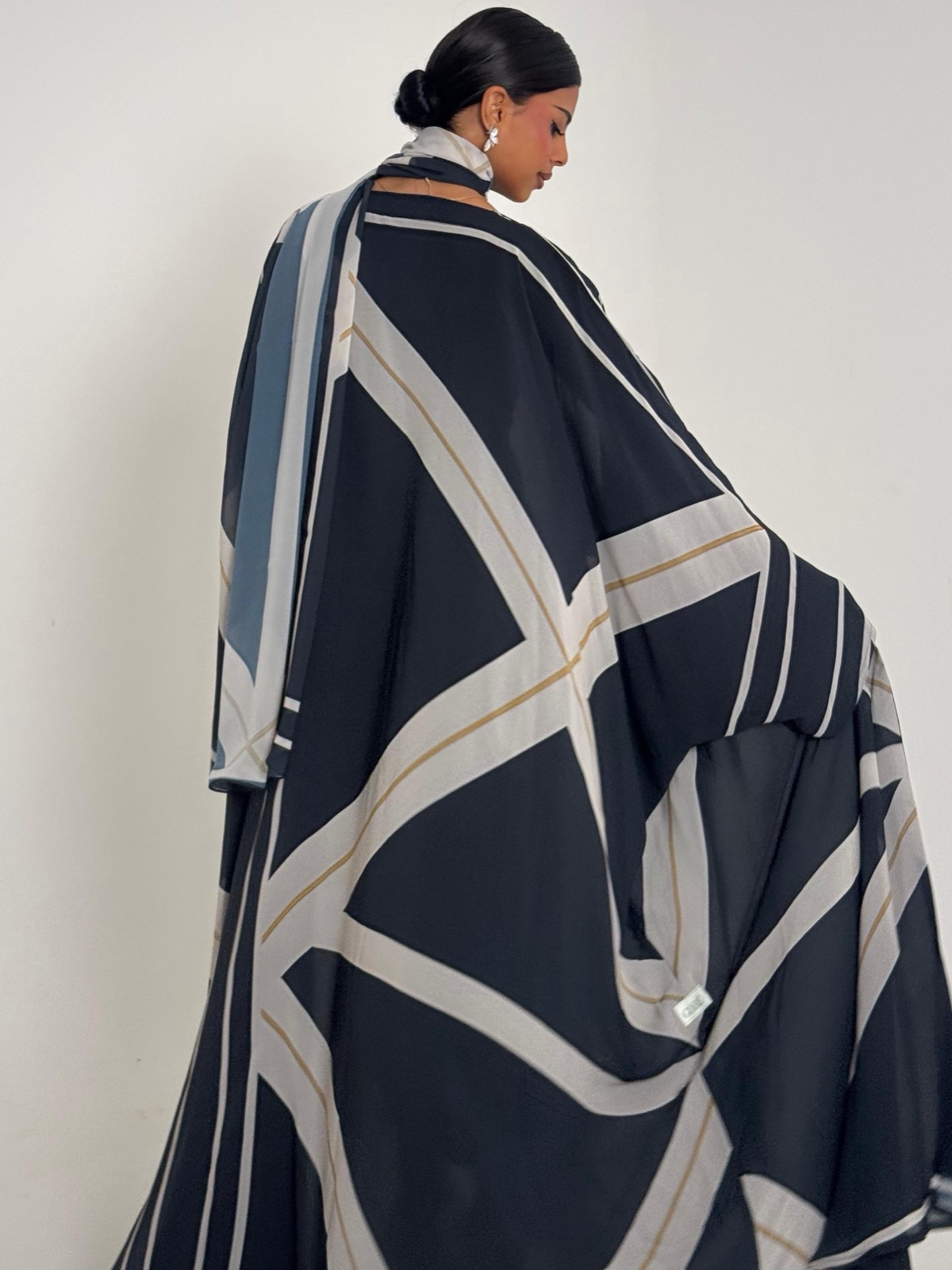 GLARE.BHR - Image 4 - Mnsaj