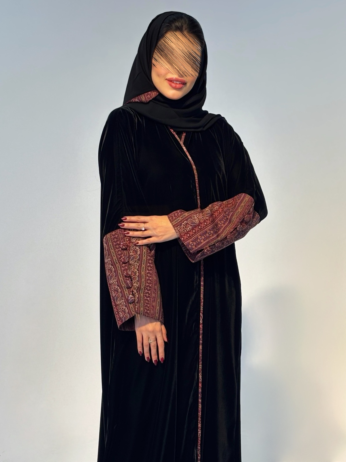 SHELLS.ABAYA - Image 3 - Mnsaj