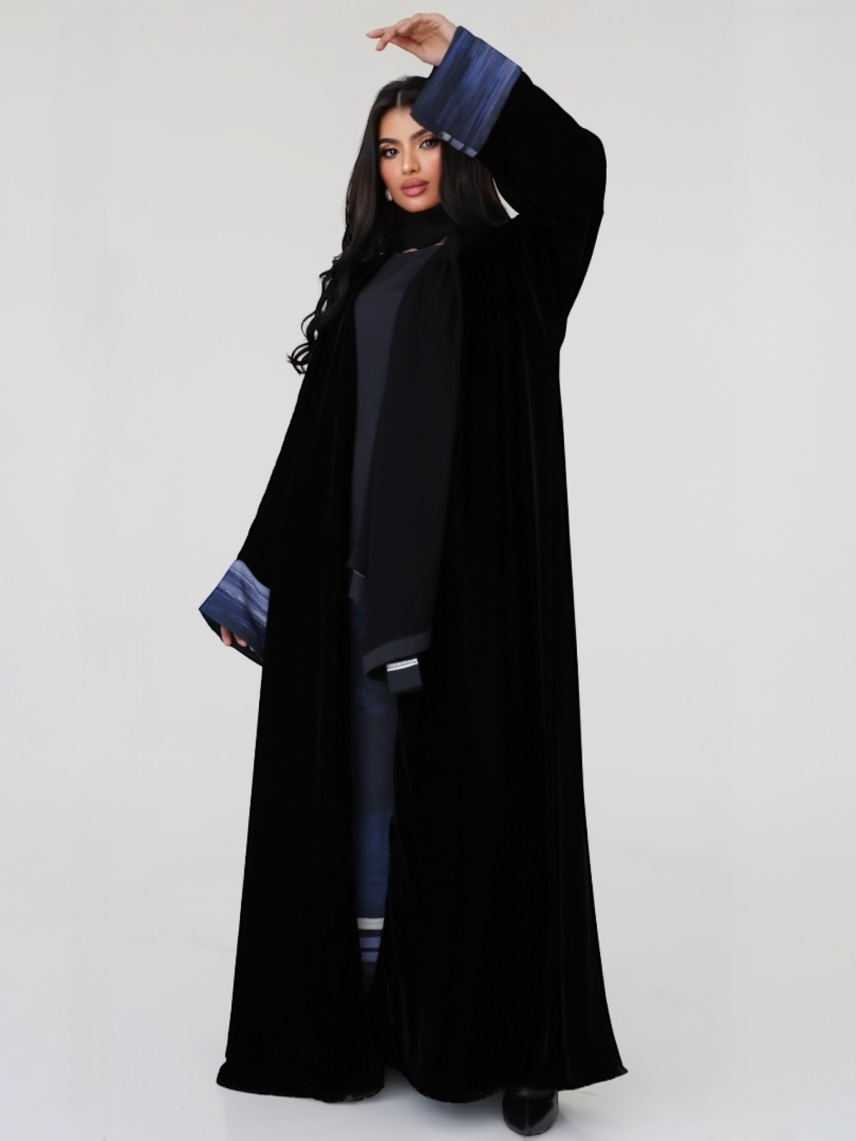 LABAYA.A - Alternate View - Mnsaj