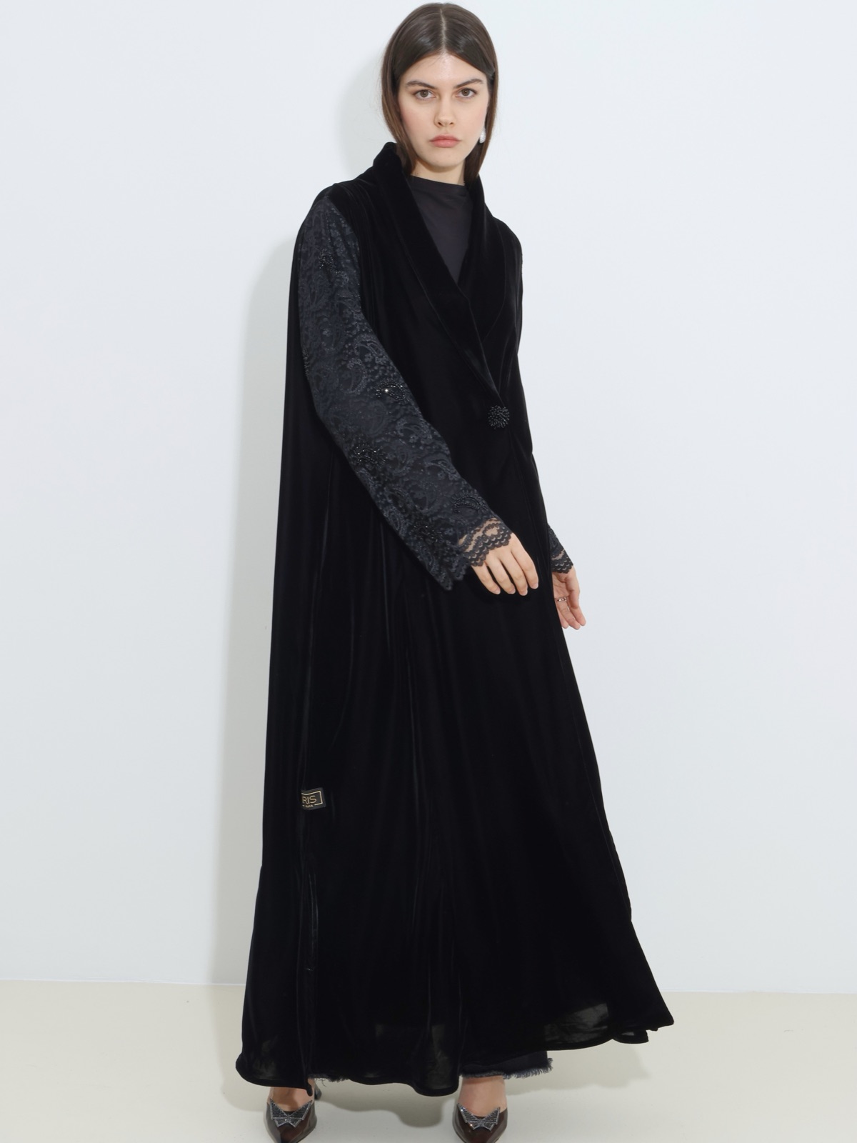 IRIS_ABAYABH - Image 4 - Mnsaj