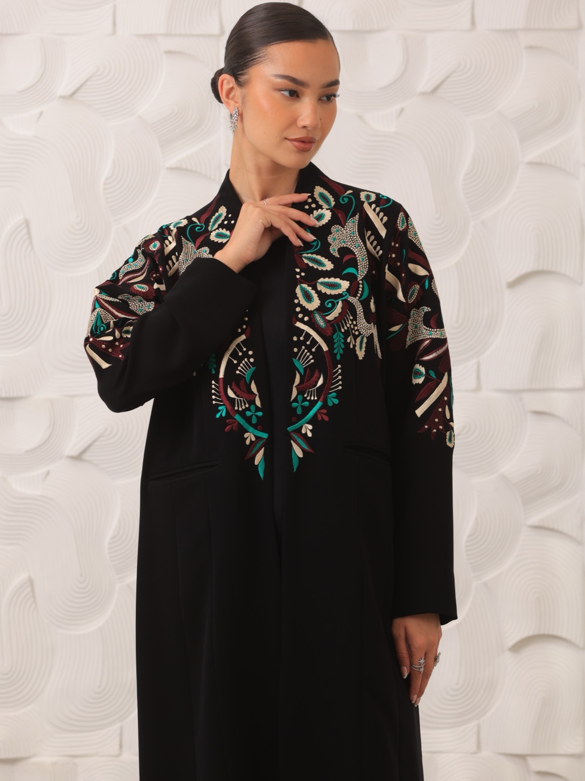 LN_THREADS - Image 5 - Mnsaj