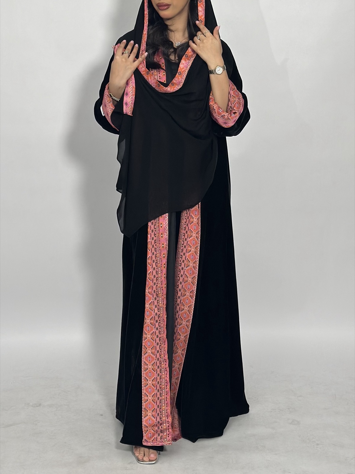 BYFCOUTURE - Image 3 - Mnsaj