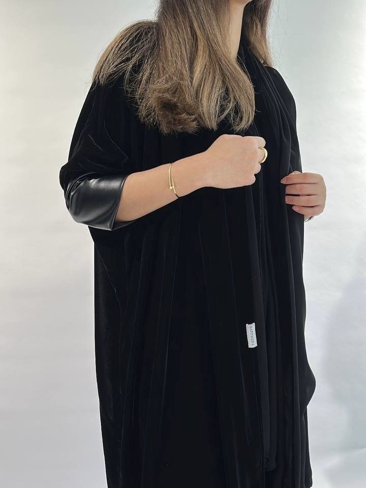 NORMAN.LLINE - Alternate View - Mnsaj