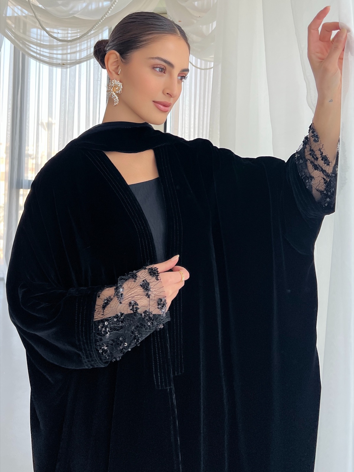 SHAIKHA.ALABDULKARIM - Image 4 - Mnsaj