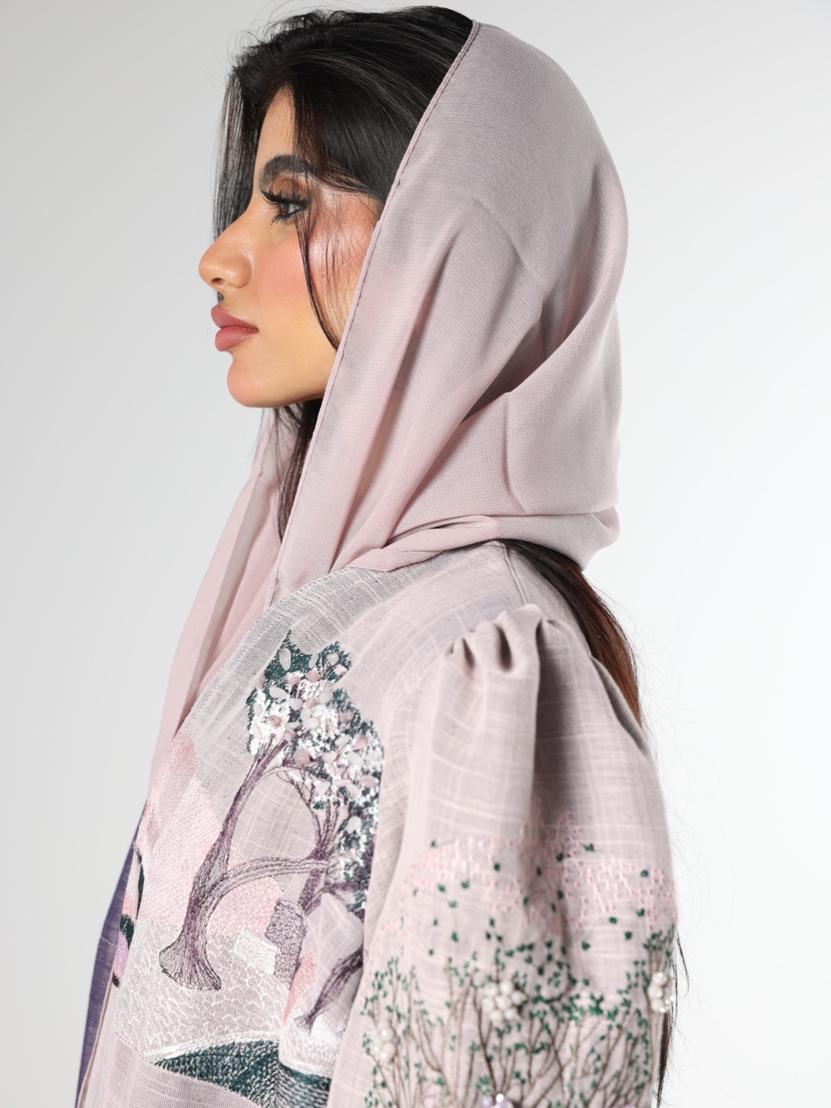 SHATHA__DESIGNS - Image 4 - Mnsaj