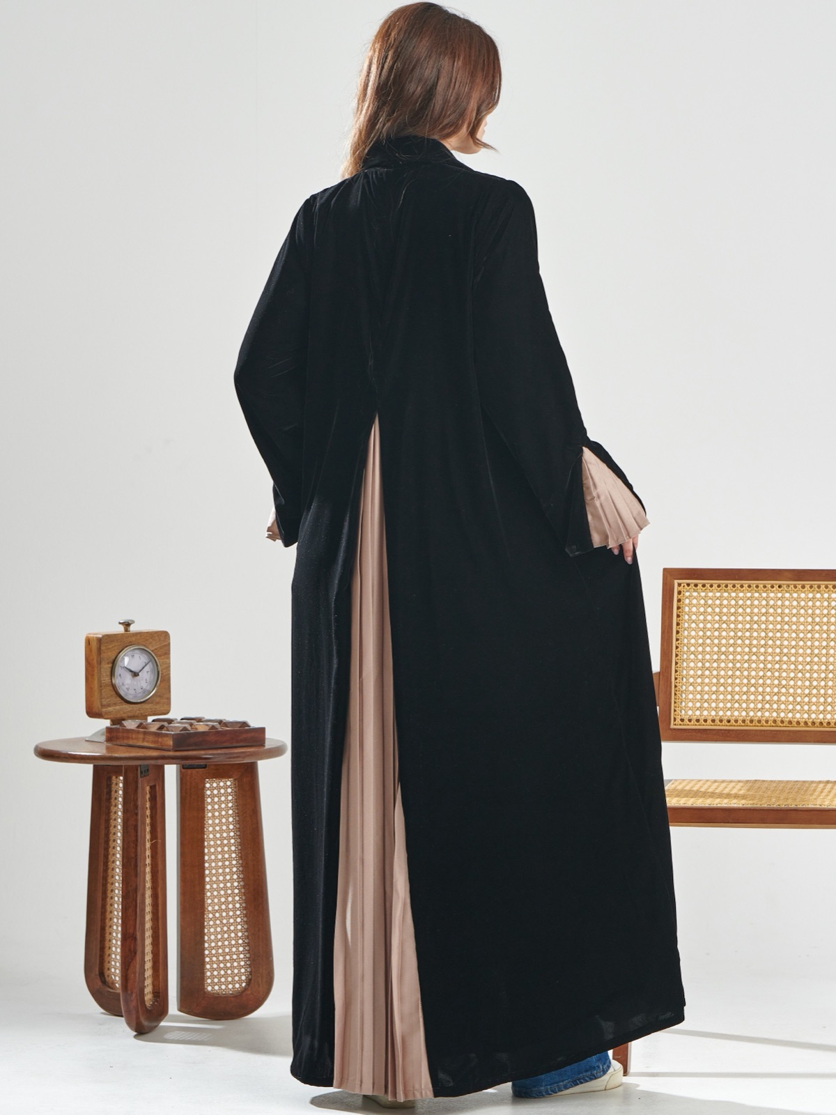 TRENDYPALACE - Alternate View - Mnsaj