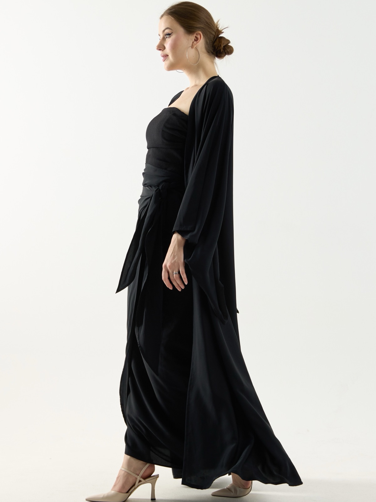 IRIS_ABAYABH - Image 3 - Mnsaj