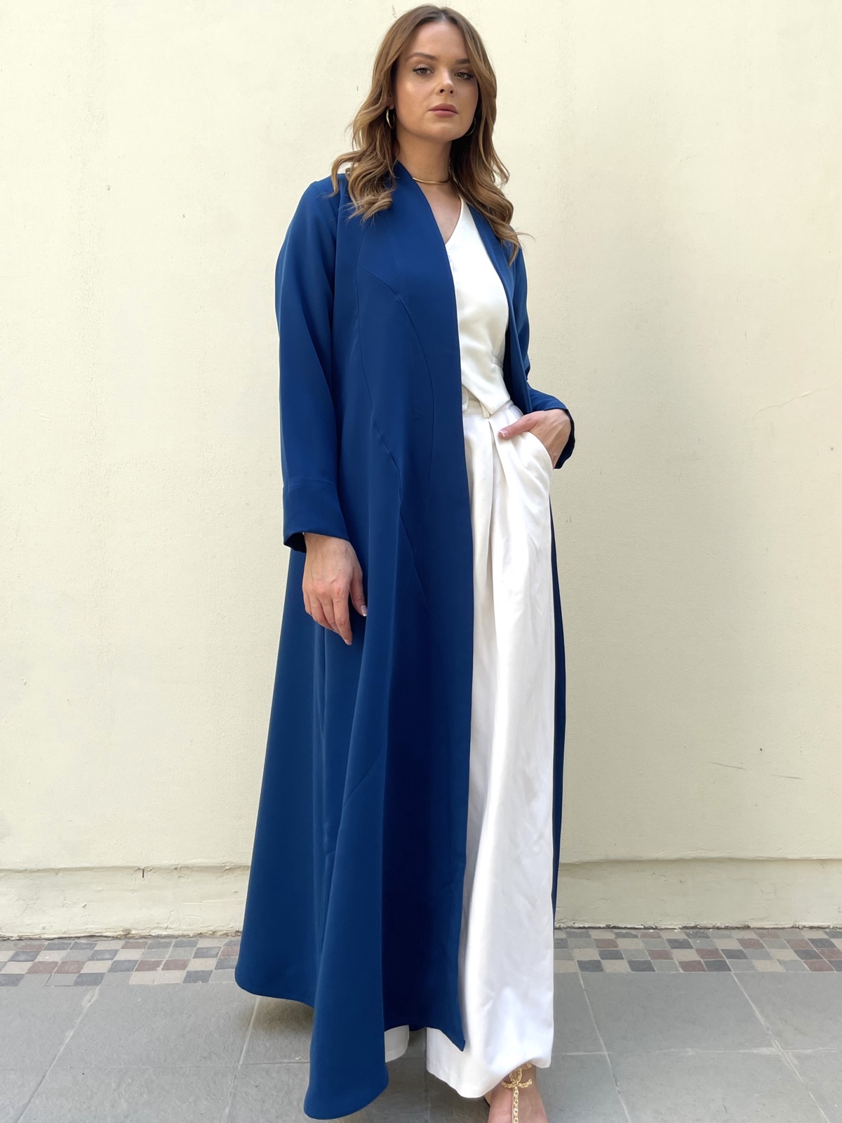 MANTLE.BH - Alternate View - Mnsaj