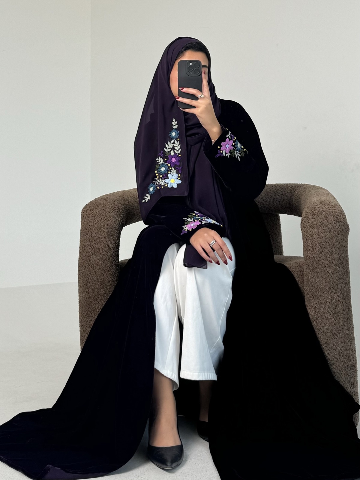 AT.BYAMINAALTAMIMI - Alternate View - Mnsaj