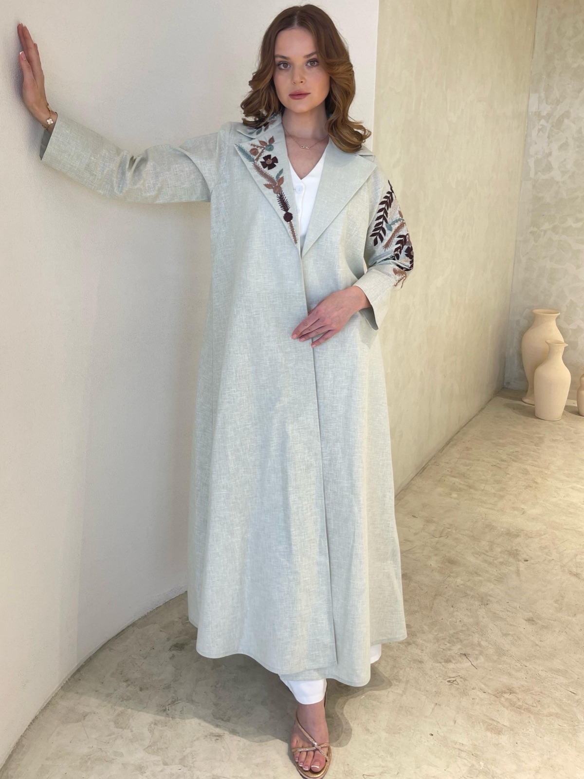 MANTLE.BH - Image 5 - Mnsaj