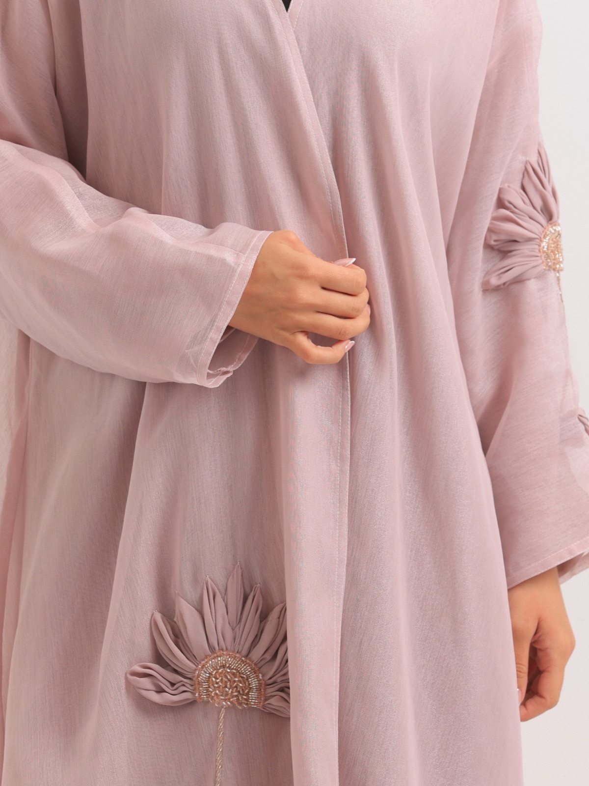 LEVE_COUTURE - Alternate View - Mnsaj