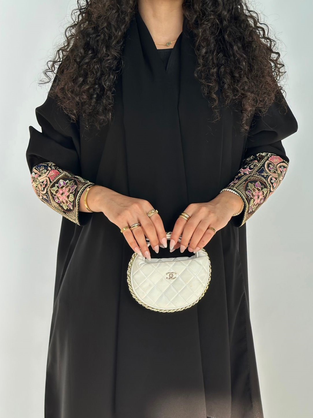 IRIS_ABAYAS - Image 4 - Mnsaj