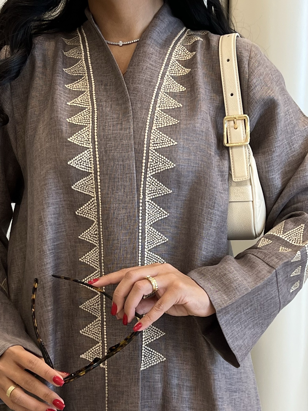 LN_THREADS - Image 4 - Mnsaj