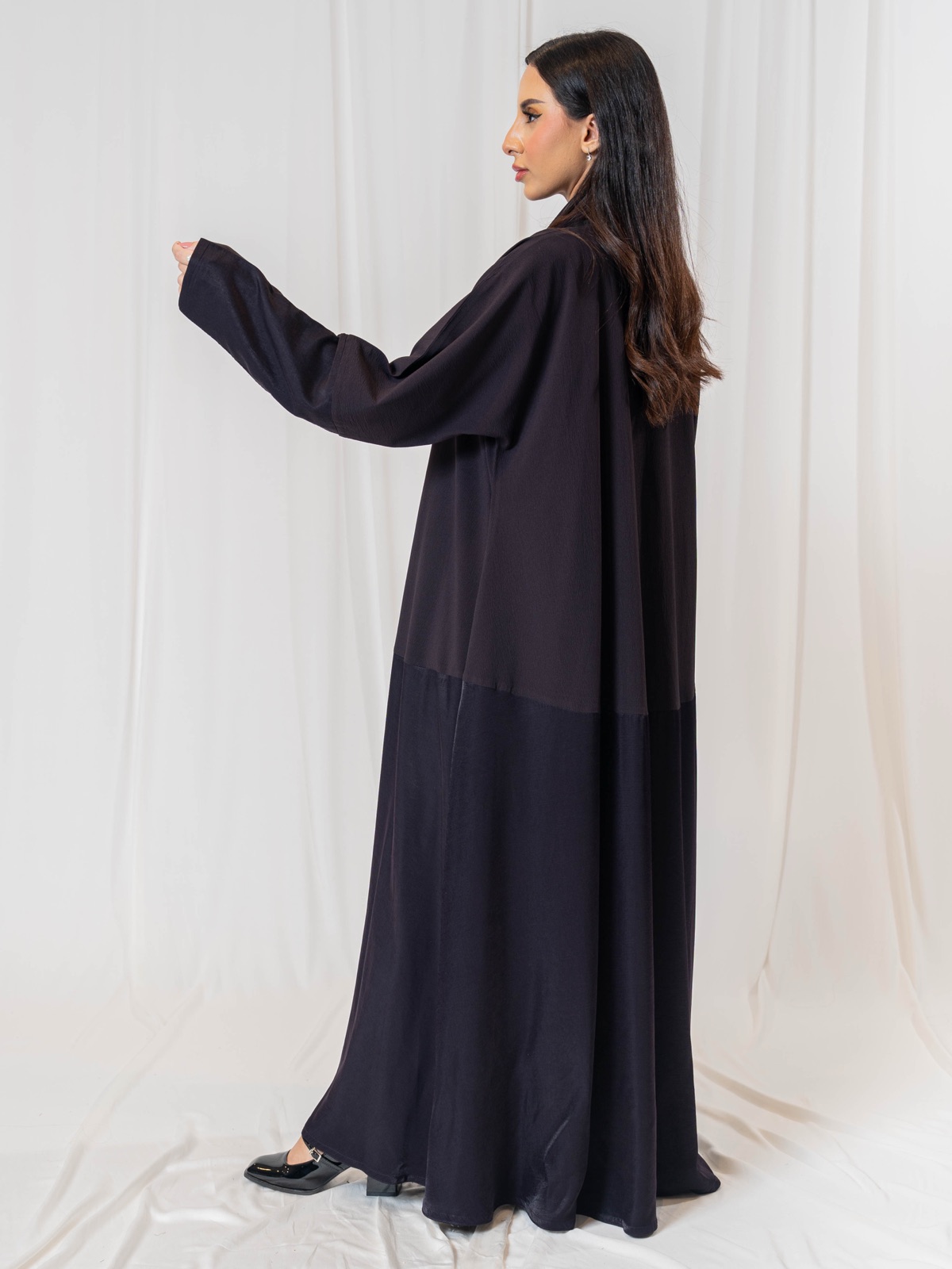 DHEL.ABAYA - Mnsaj