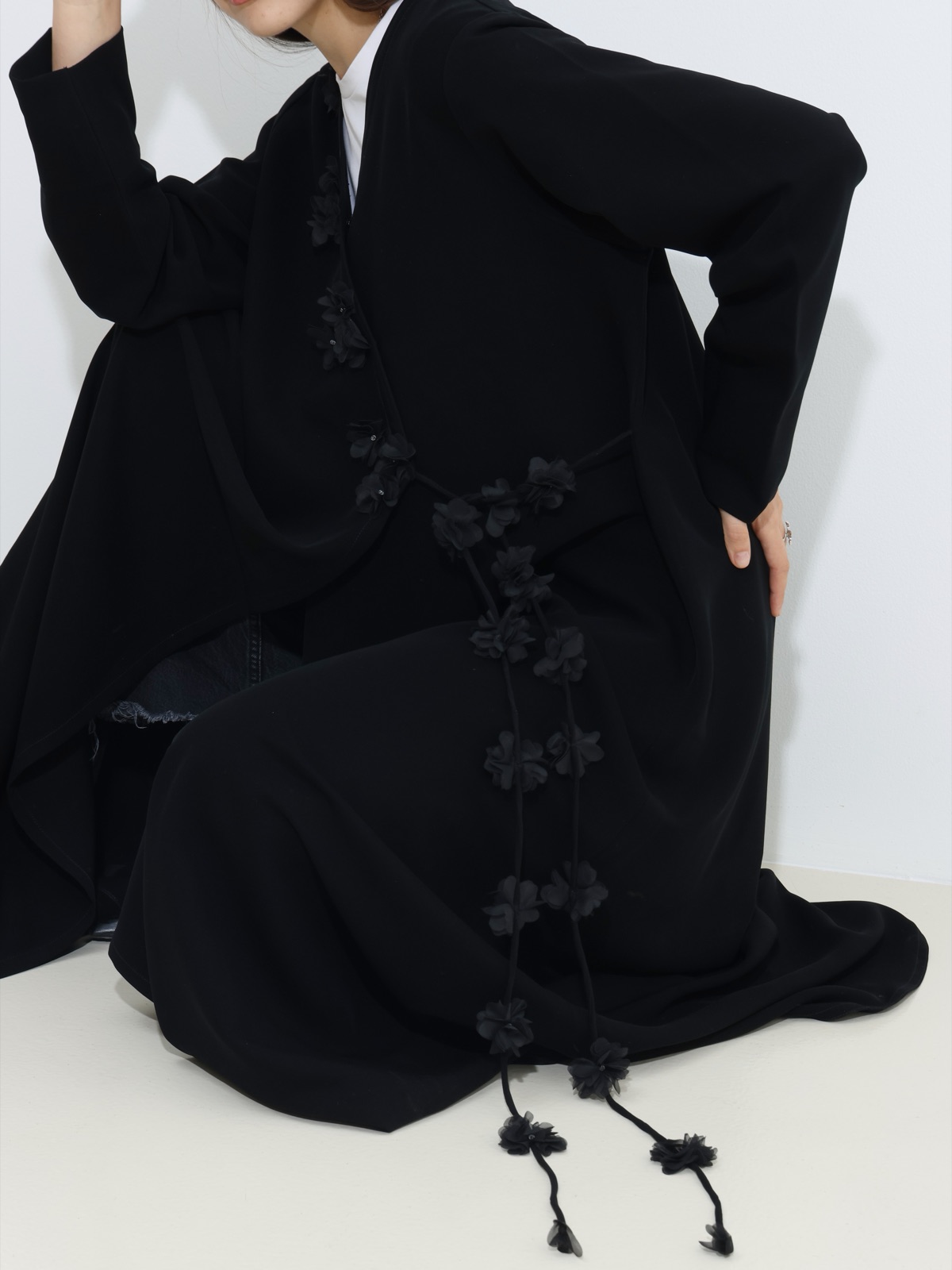 IRIS_ABAYABH - Image 4 - Mnsaj