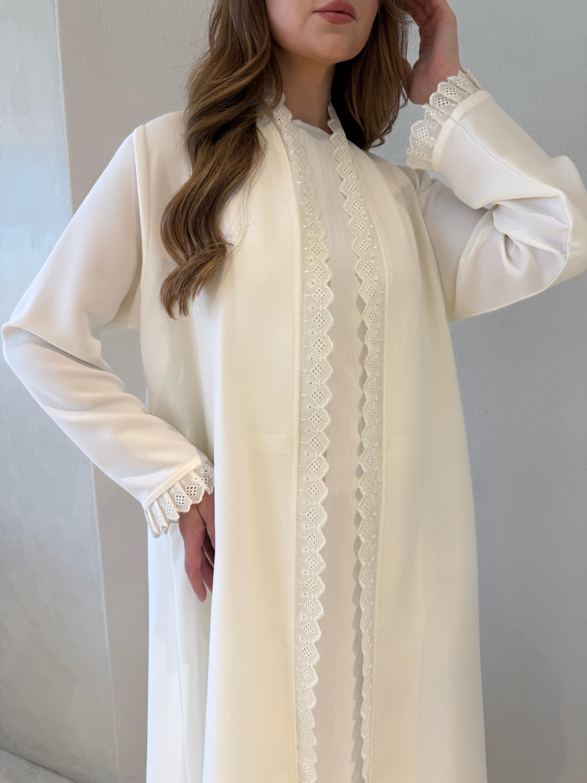 MANTLE.BH - Alternate View - Mnsaj