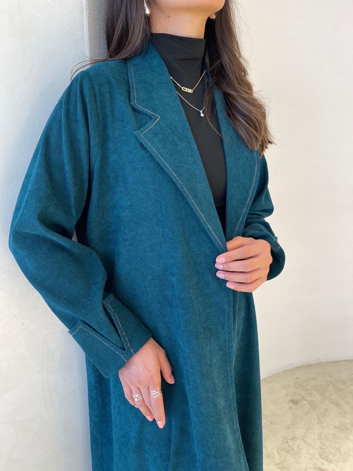 MANTLE.BH - Image 3 - Mnsaj