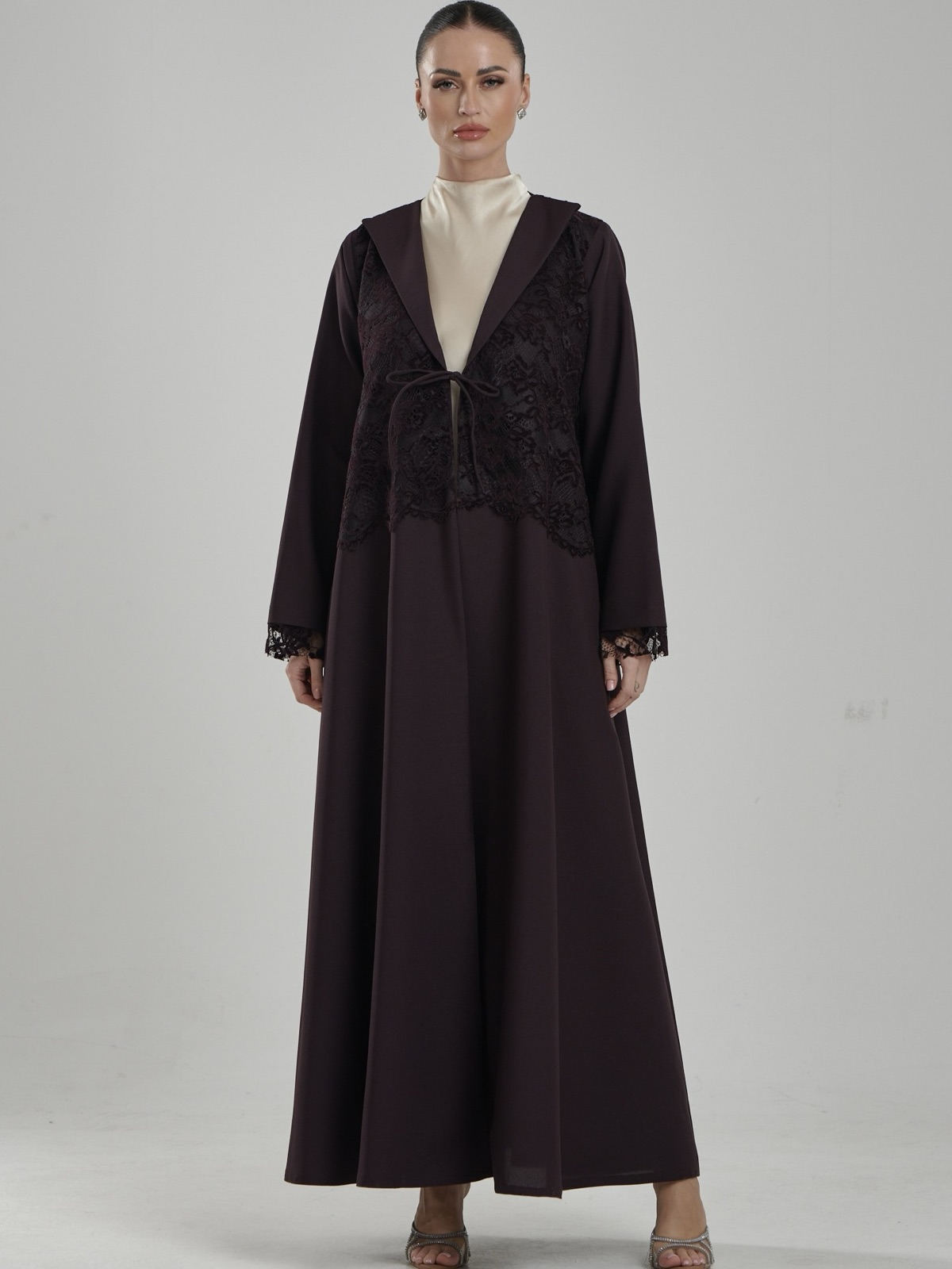 TAILORED.BYREEM - Alternate View - Mnsaj