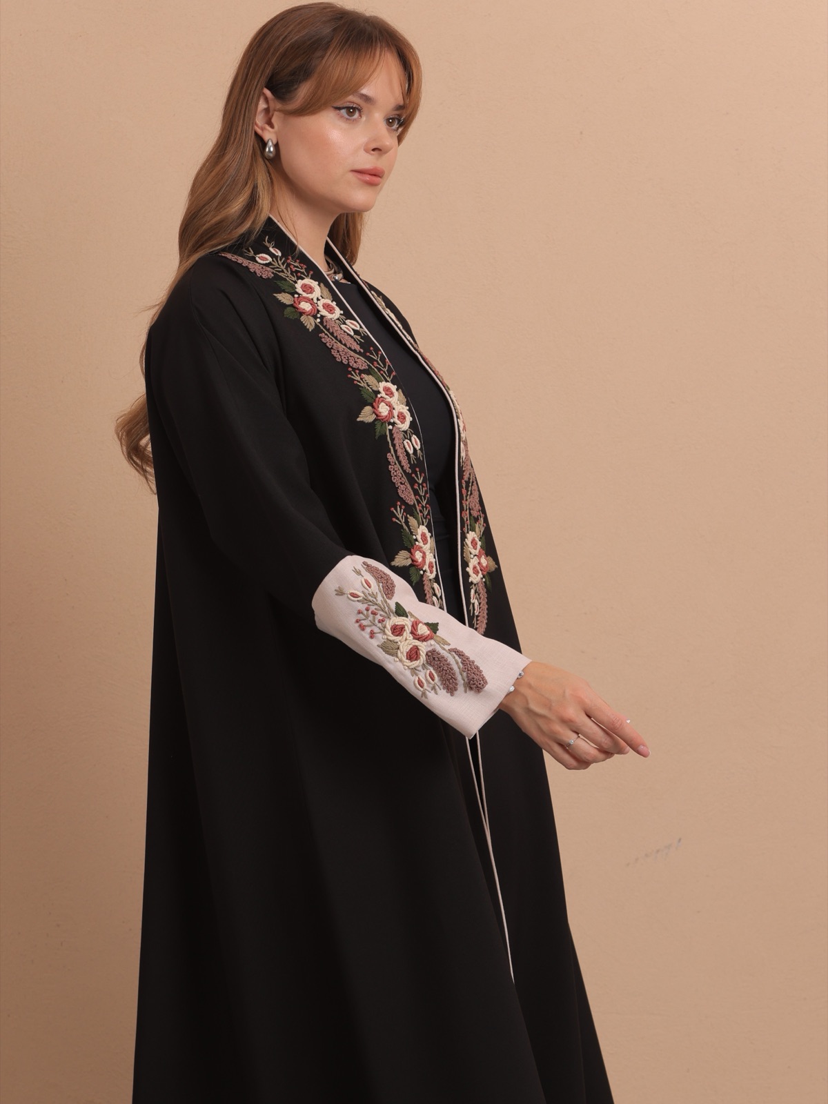 AT.BYAMINAALTAMIMI - Alternate View - Mnsaj