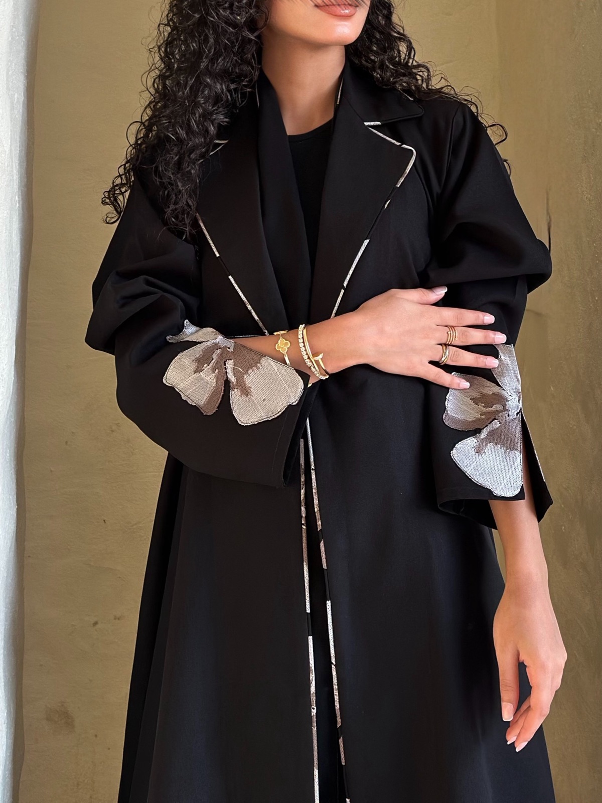 LYL.ABAYAS - Image 5 - Mnsaj