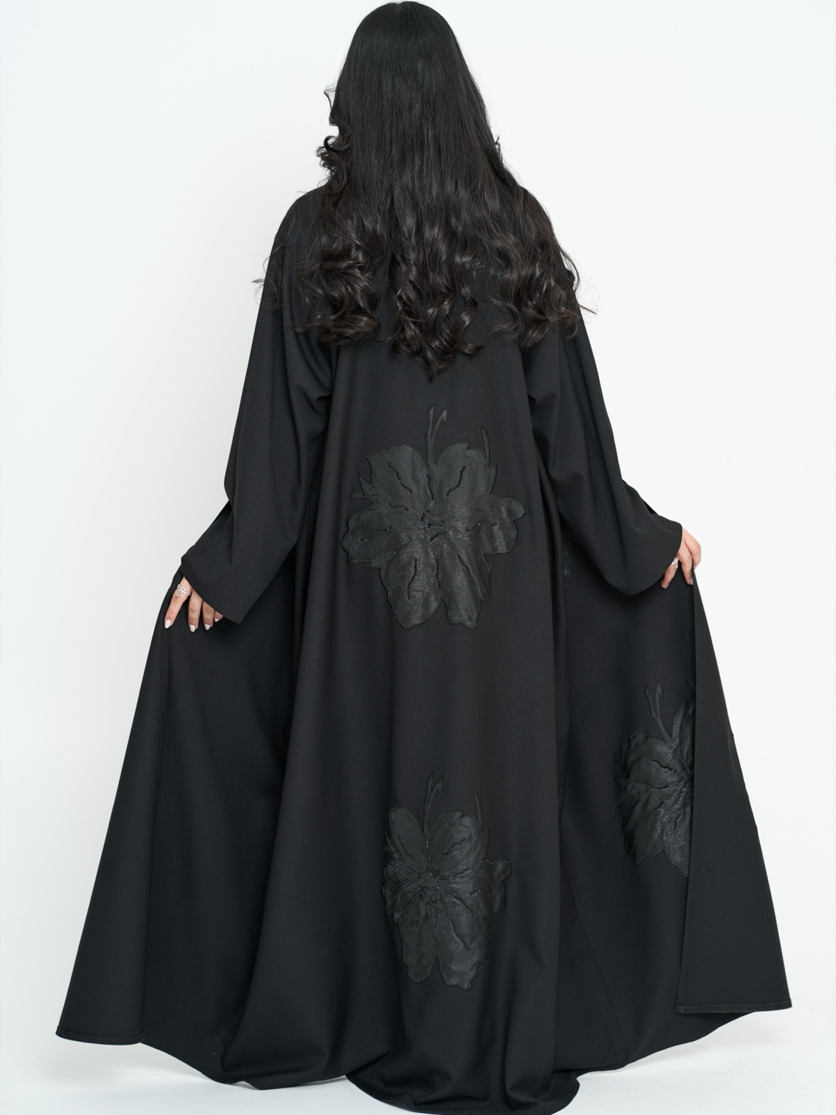 BYFCOUTURE - Image 4 - Mnsaj