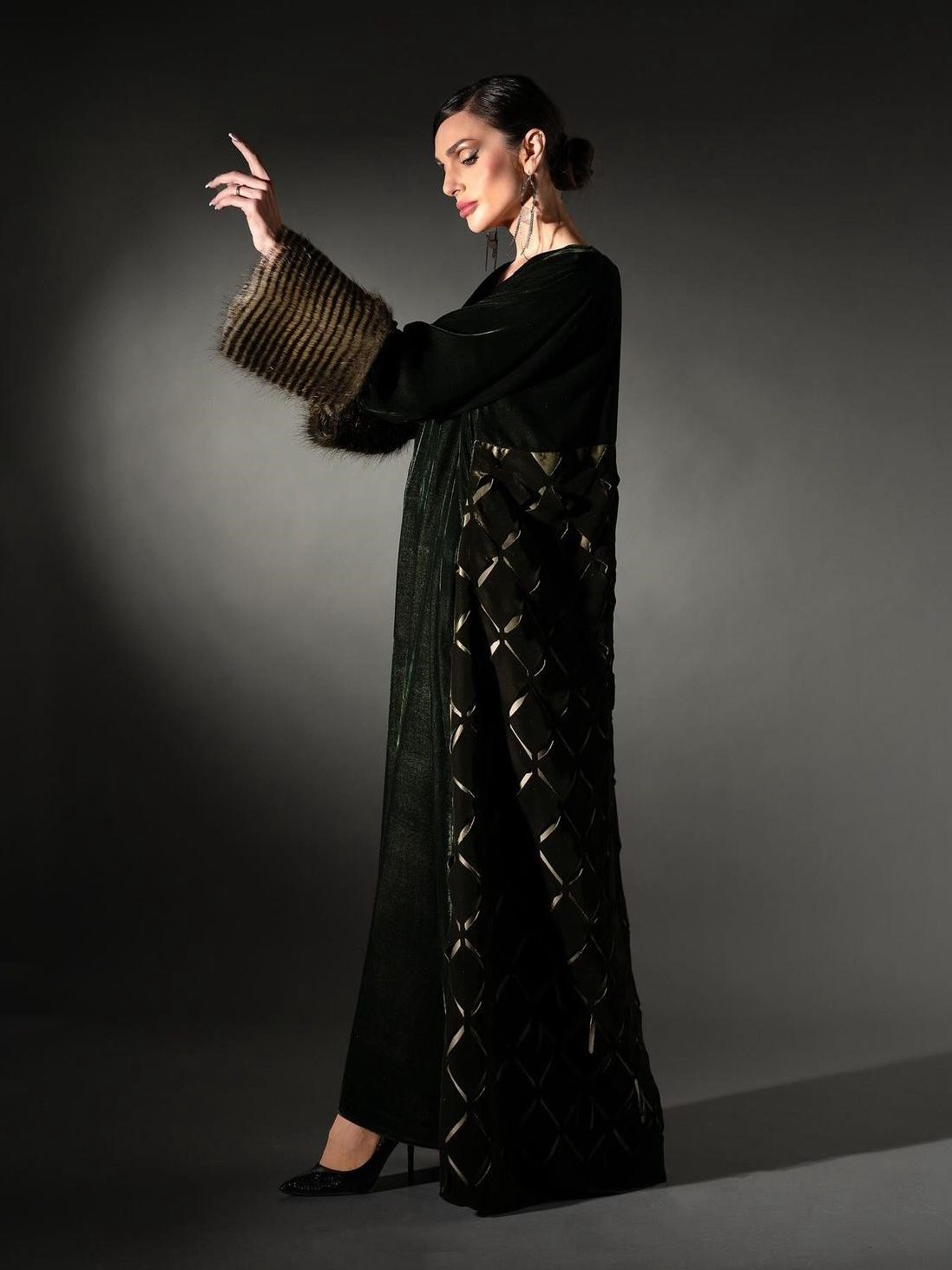 NADALINE86 - Alternate View - Mnsaj