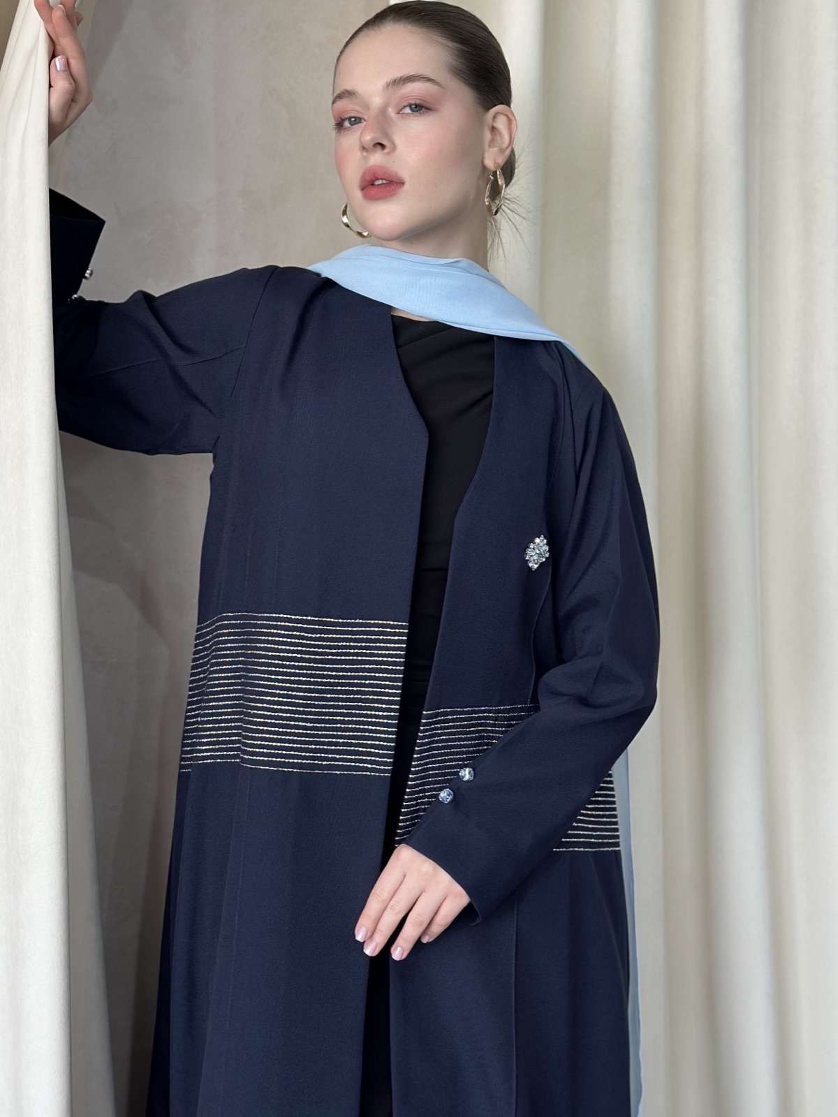 THE.UNIQUE.TOUCH_BH - Alternate View - Mnsaj