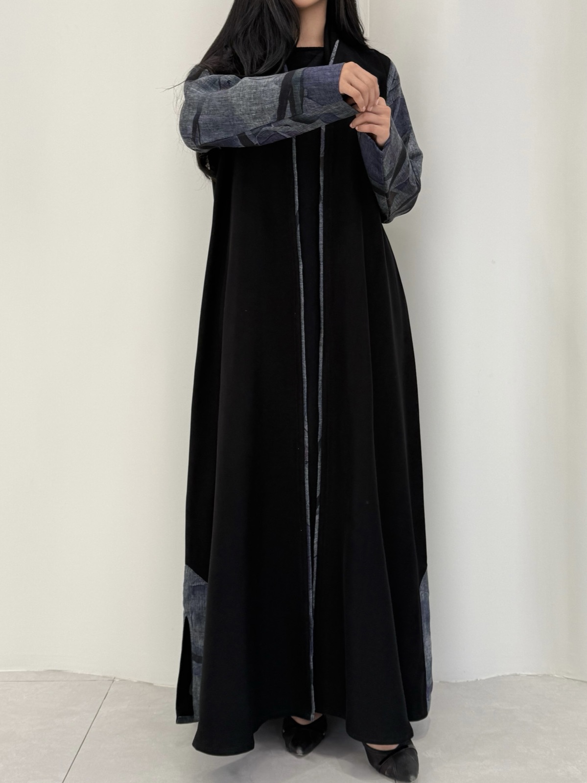 LIAN.ABAYA - Image 3 - Mnsaj