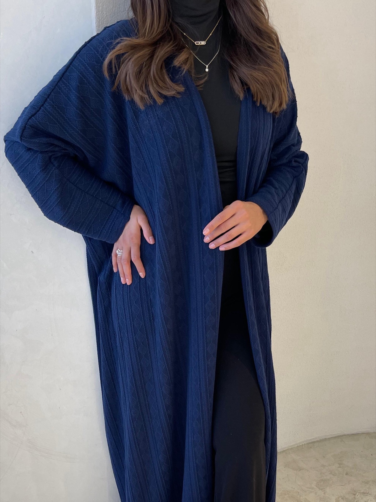 MANTLE.BH - Alternate View - Mnsaj