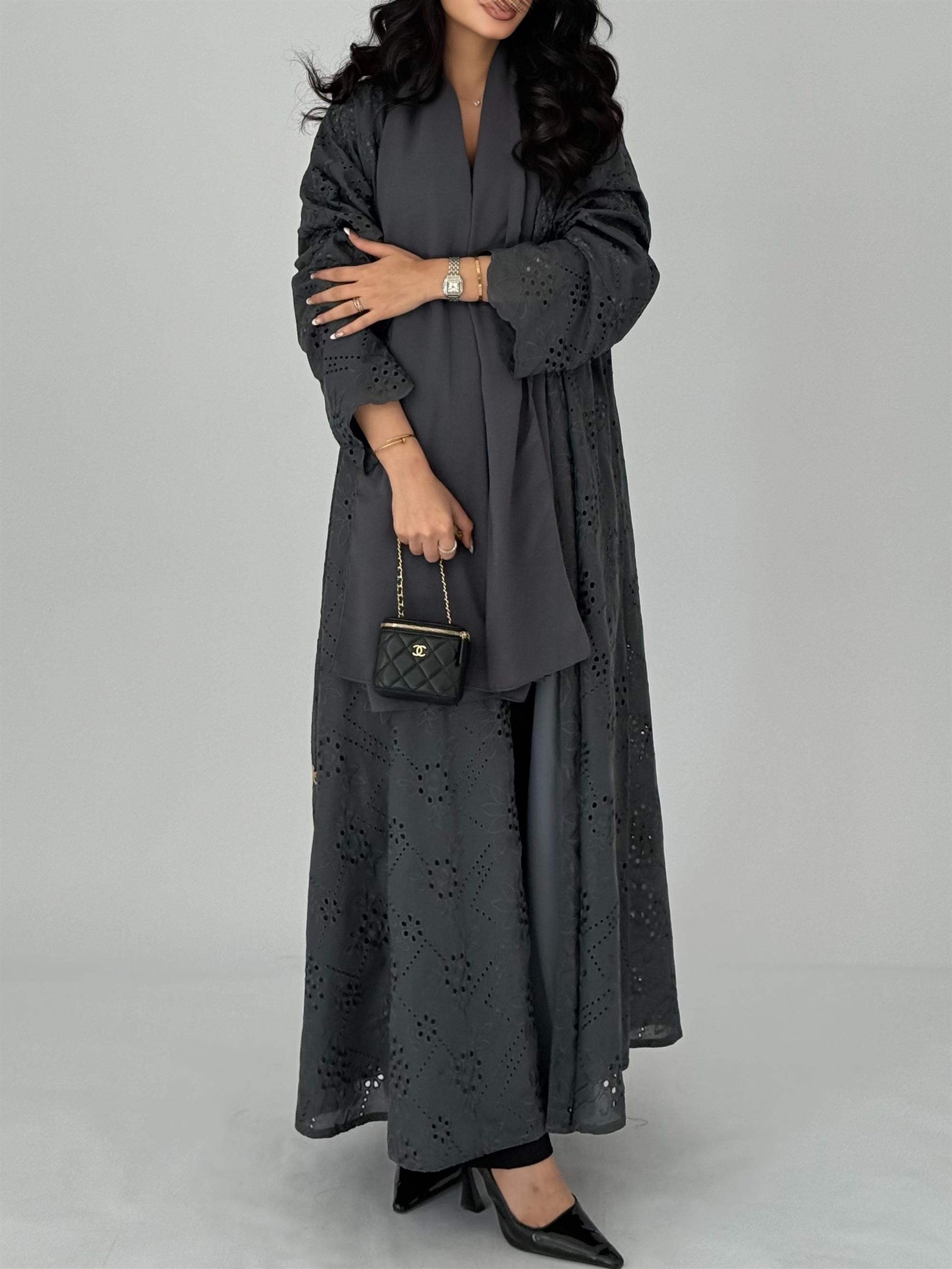 LYL.ABAYAS - Alternate View - Mnsaj