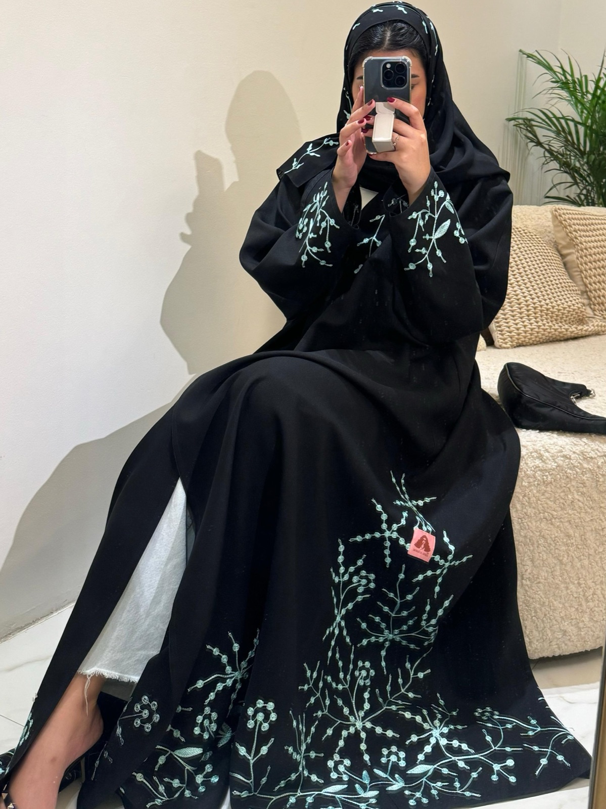 AT.BYAMINAALTAMIMI - Alternate View - Mnsaj