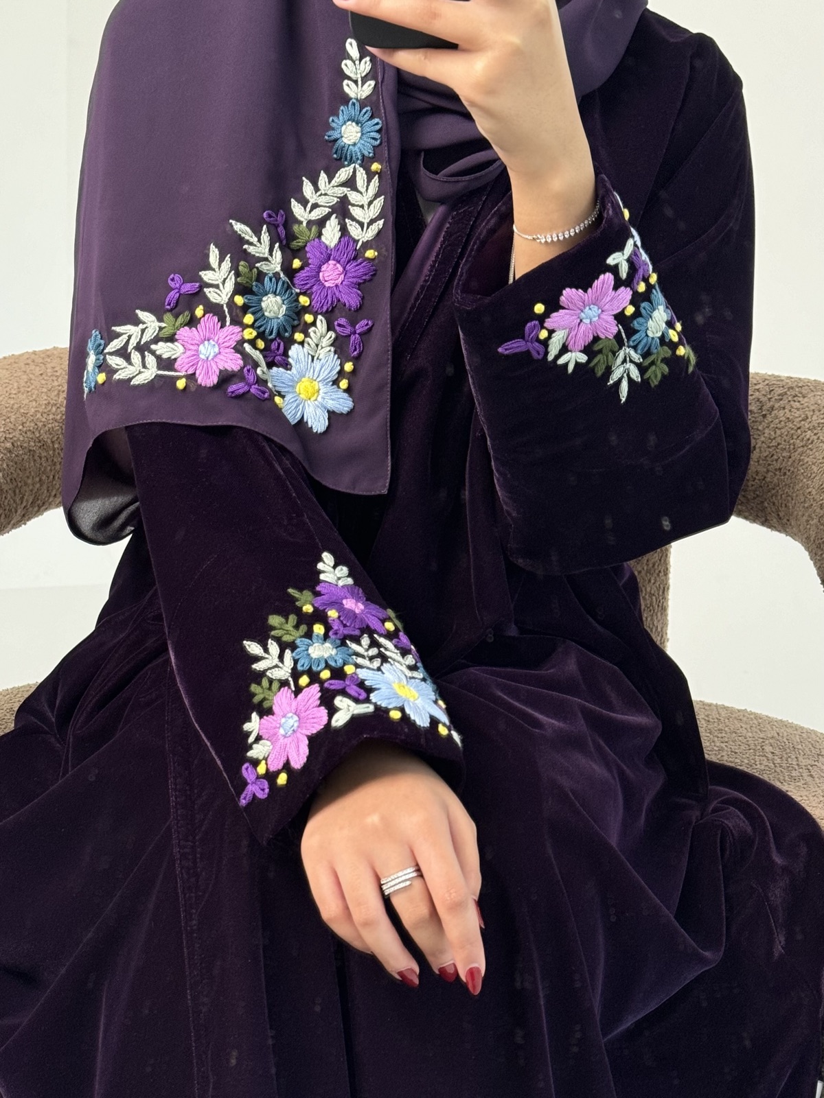 AT.BYAMINAALTAMIMI - Image 3 - Mnsaj