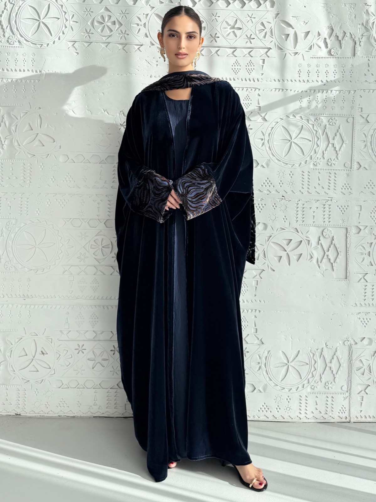 SHAIKHA.ALABDULKARIM - Image 3 - Mnsaj