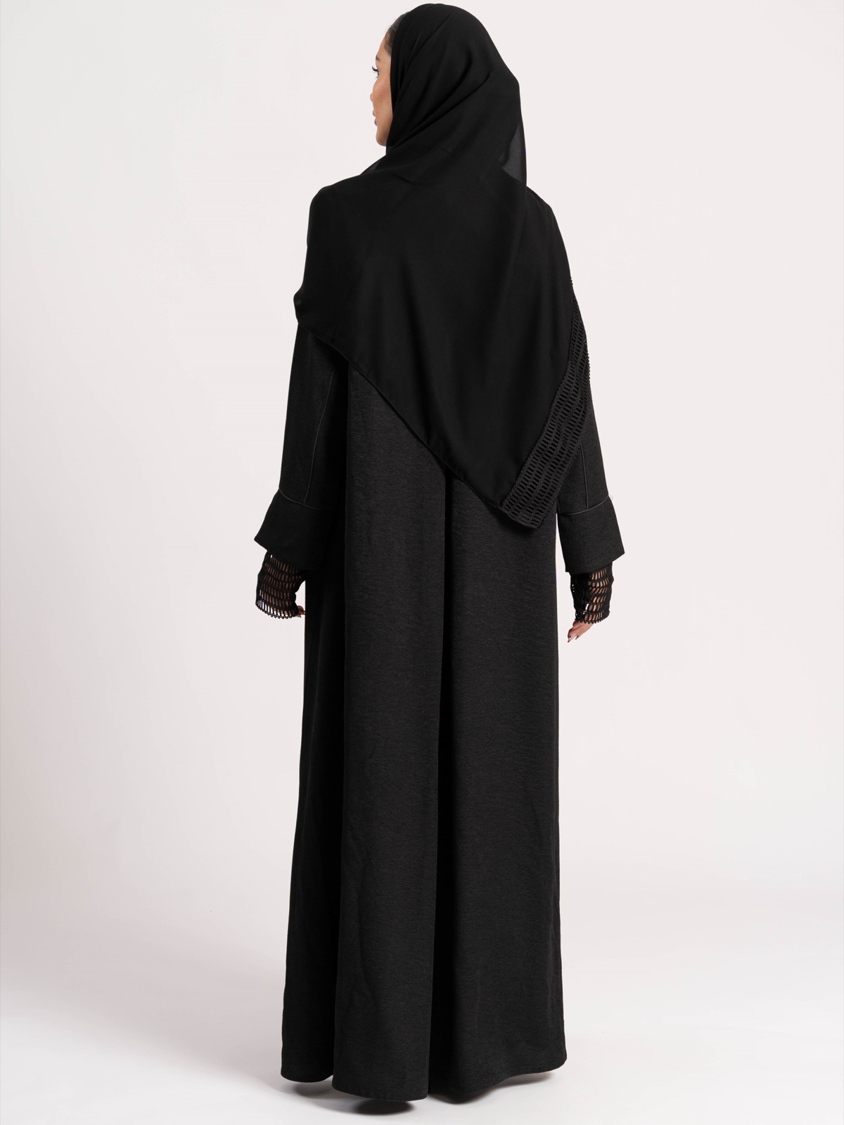 SHAIKHA.ALABDULKARIM - Image 5 - Mnsaj