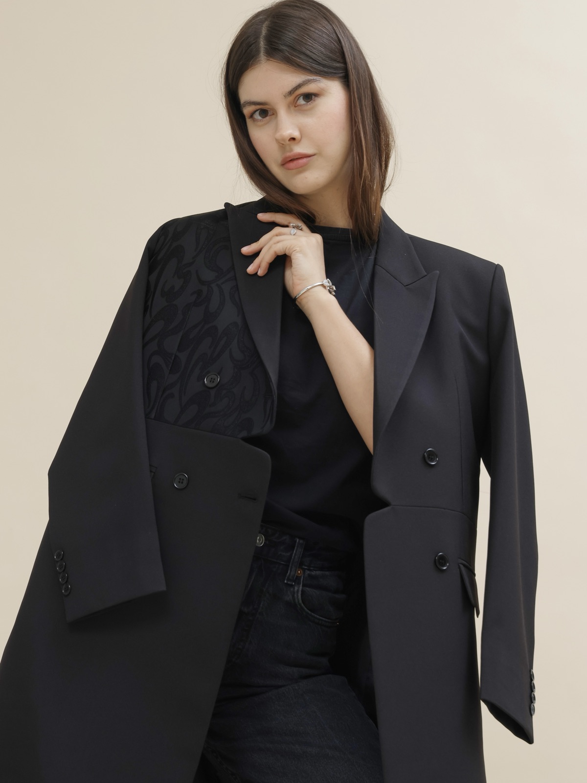 IRIS_ABAYABH - Image 5 - Mnsaj