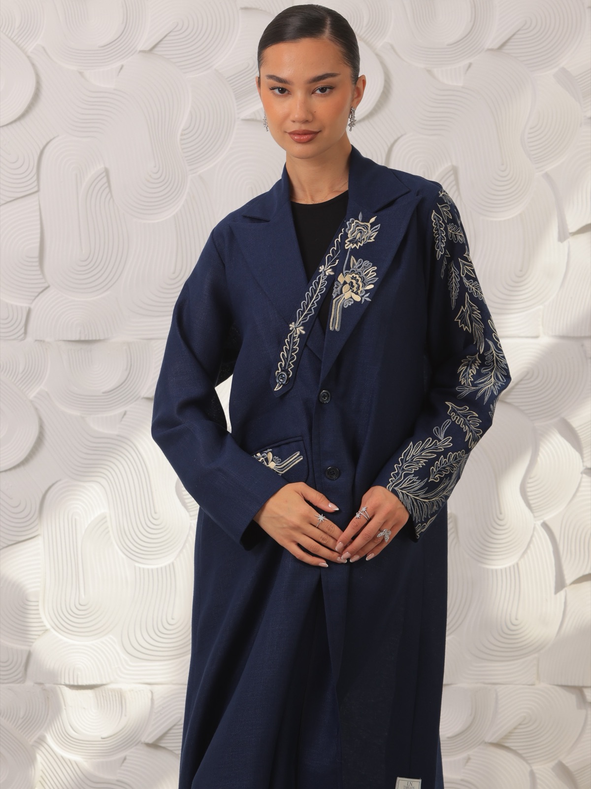 LN_THREADS - Image 3 - Mnsaj