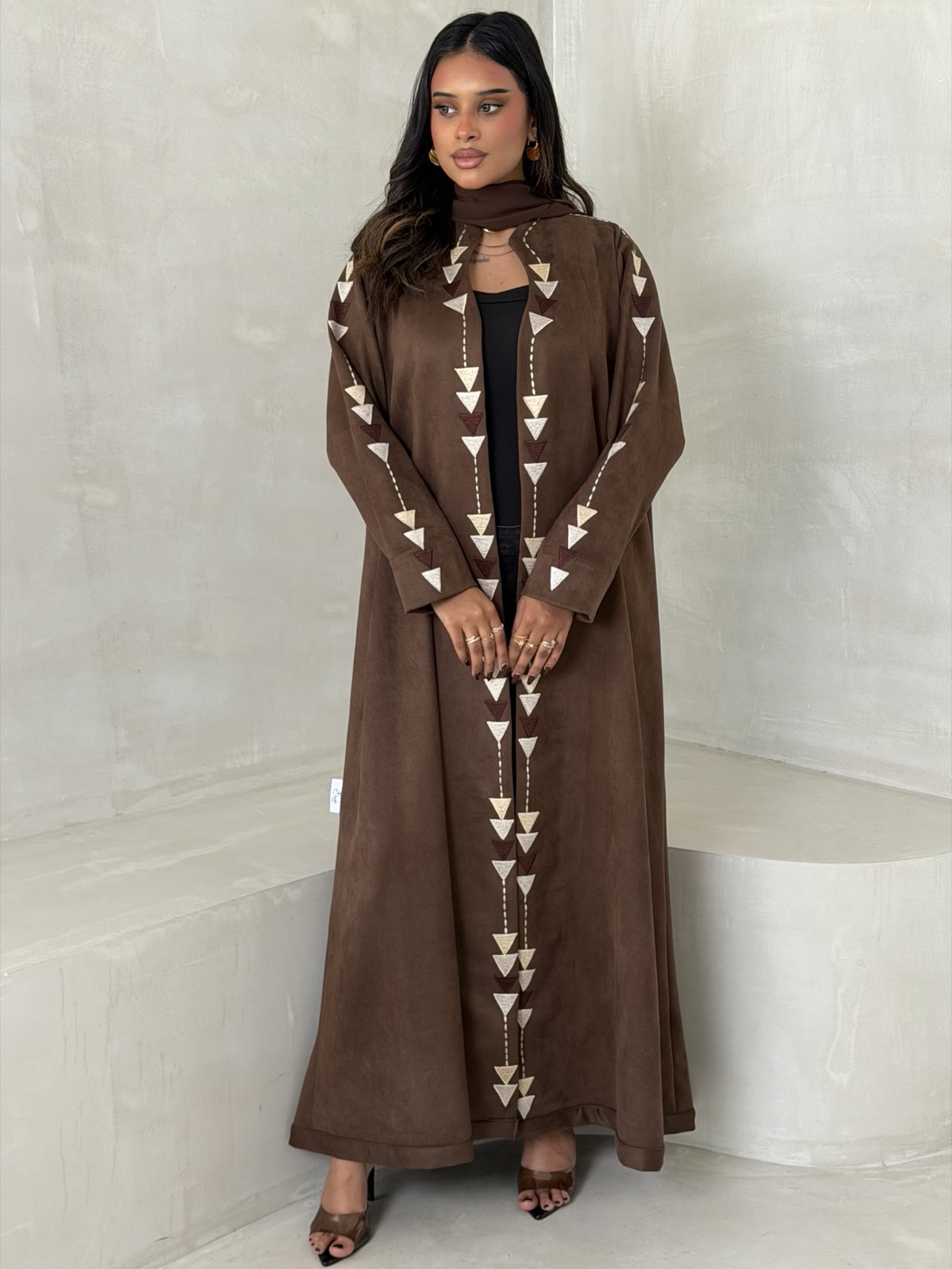 SIYAH_COUTURE - Image 3 - Mnsaj