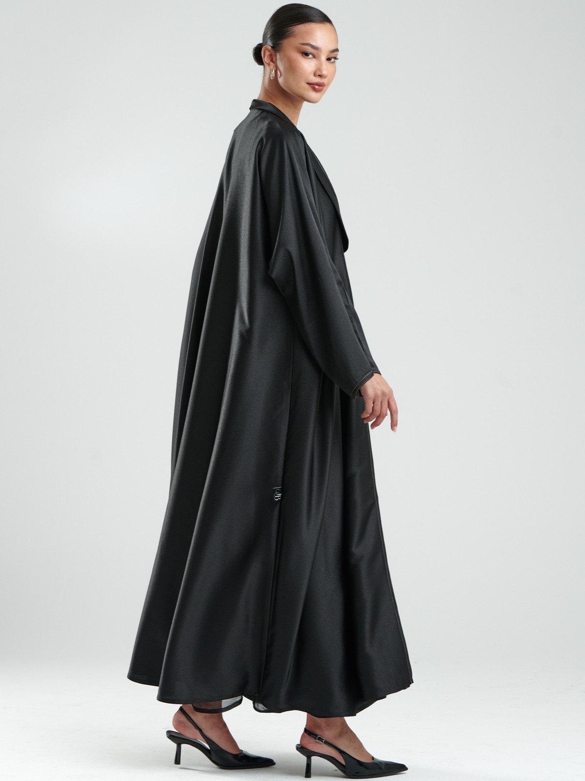 JULY_BOUTIQUE - Alternate View - Mnsaj