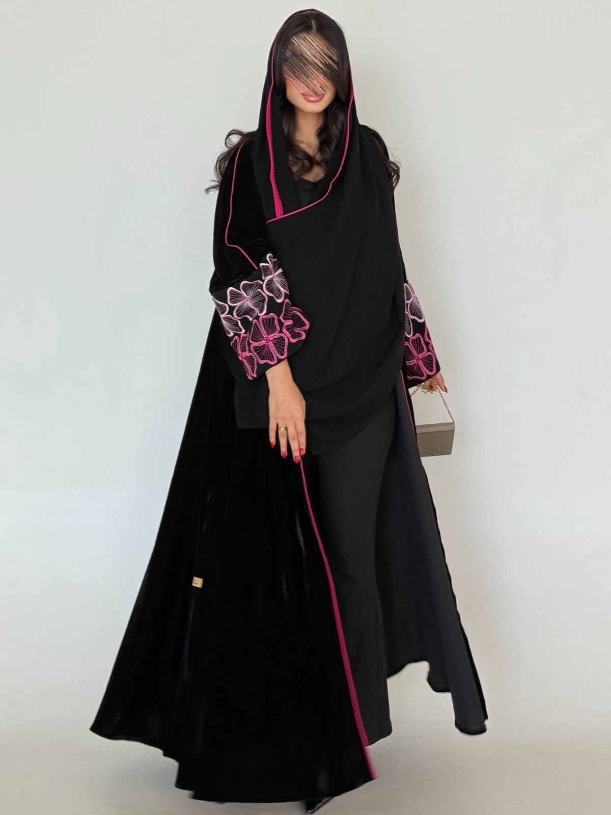 LYL.ABAYAS - Alternate View - Mnsaj