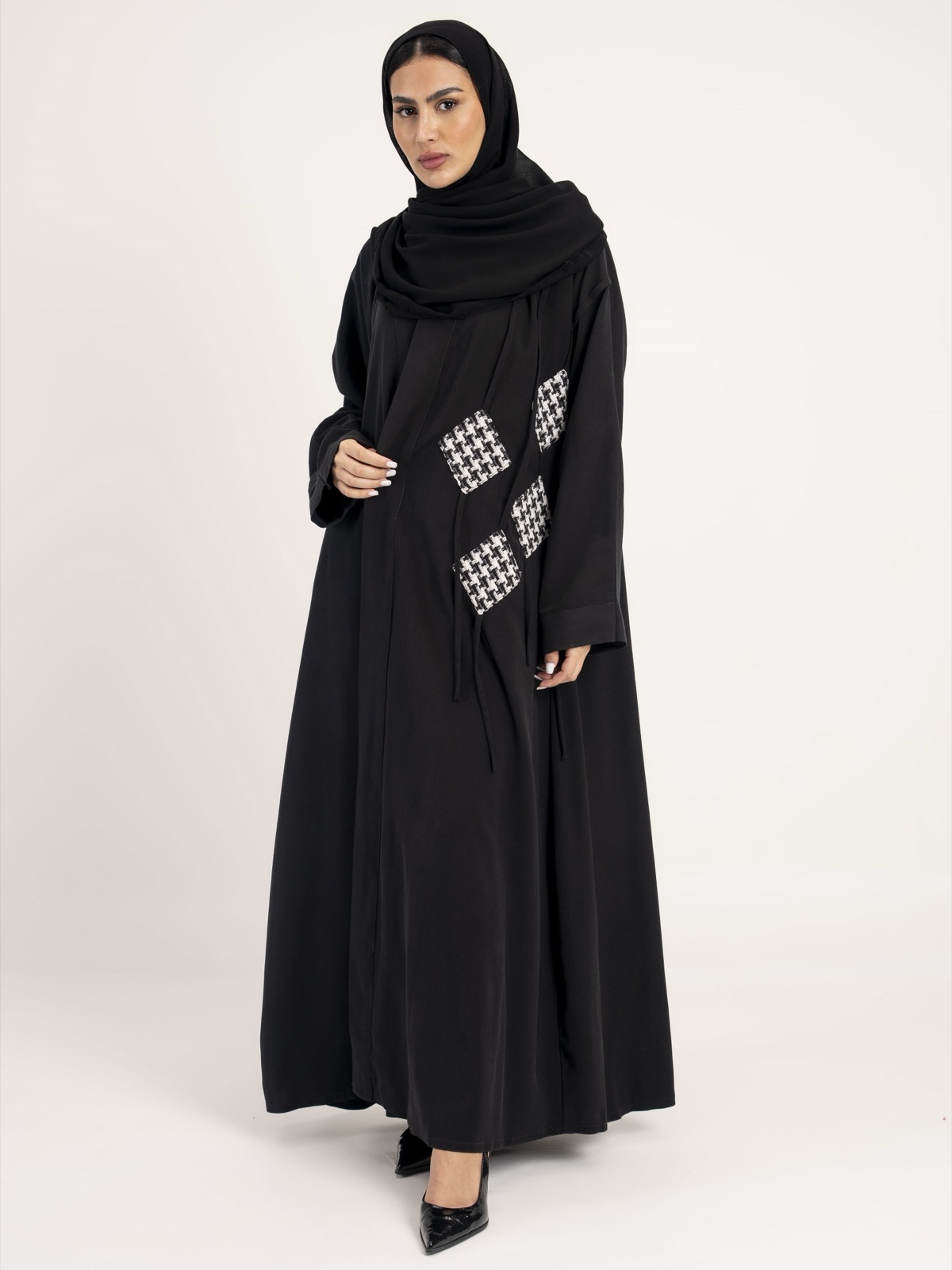 SHAIKHA.ALABDULKARIM - Image 3 - Mnsaj