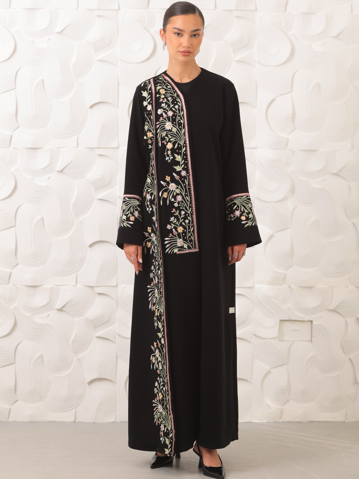 LN_THREADS - Image 4 - Mnsaj