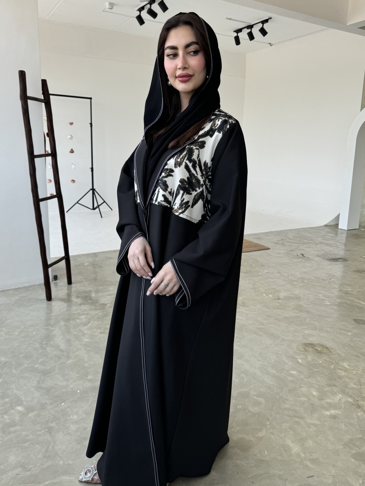 BYFCOUTURE - Alternate View - Mnsaj