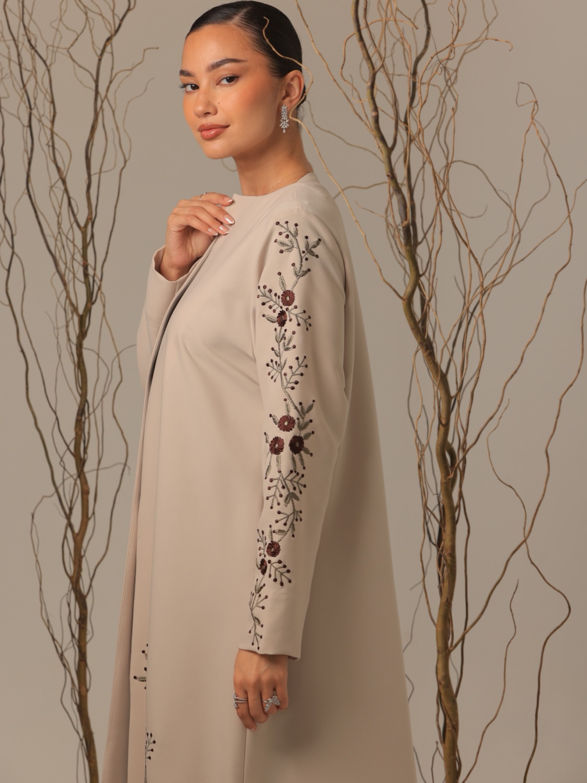 LN_THREADS - Image 4 - Mnsaj