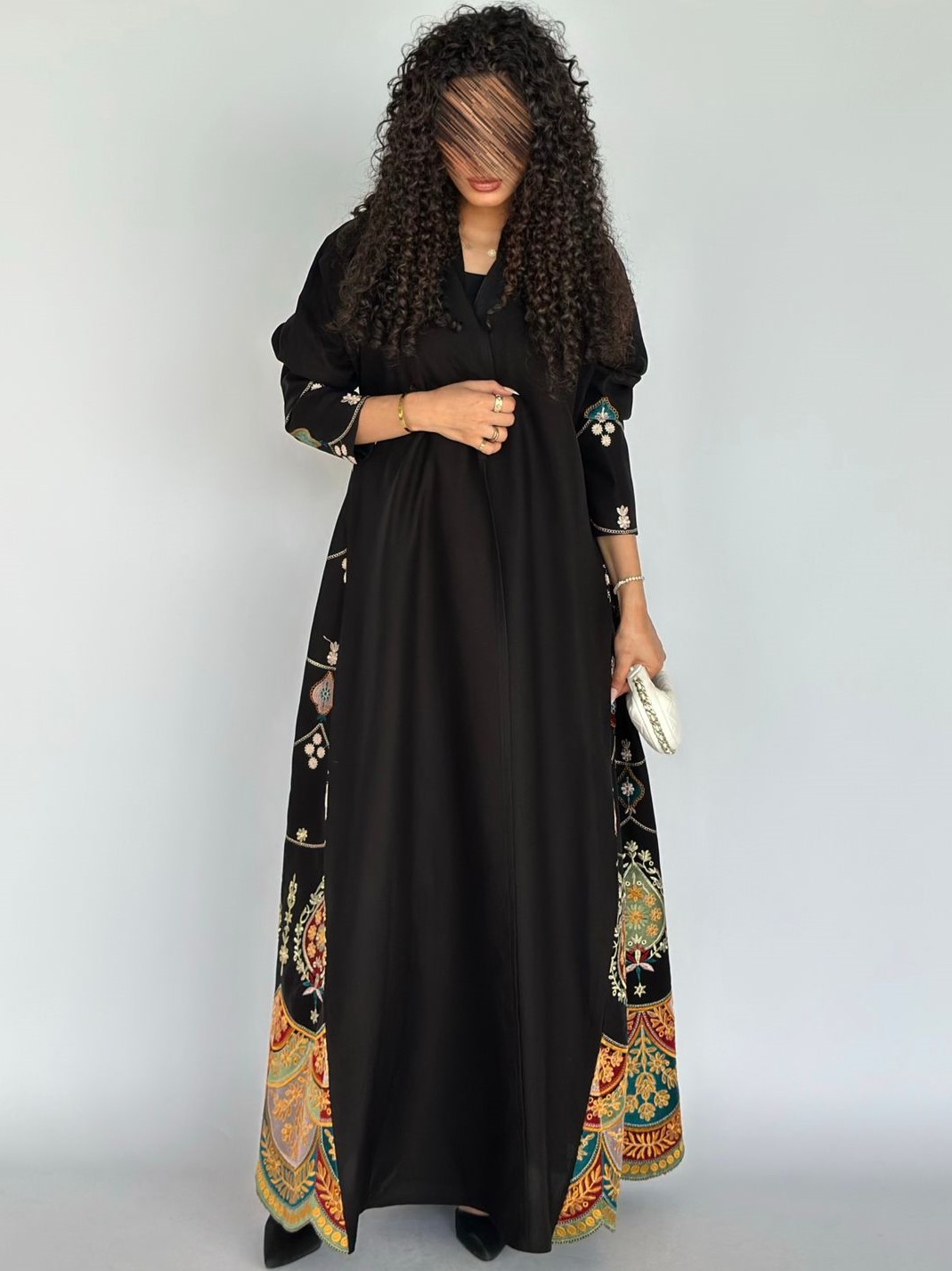 IRIS_ABAYAS - Mnsaj
